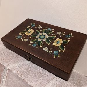 Unique Hand Painted Vintage Jewelery Box